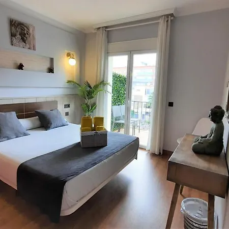 Capri Boliches Wifi Gratis 100m * Fuengirola
